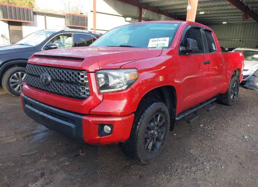 Photo 2 of 2020 Toyota Tundra SR5 (VIN 5TFUY5F14LX918658)