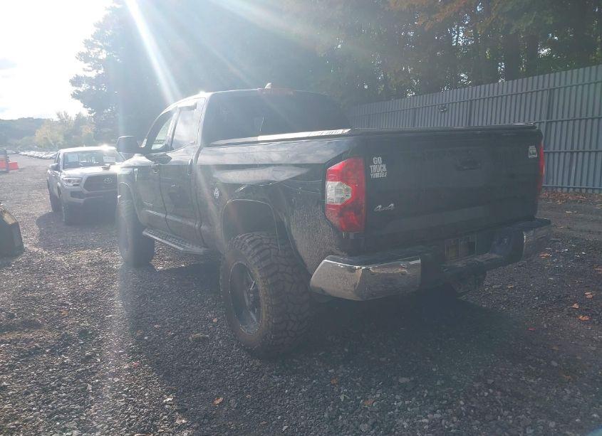 Photo 3 of 2021 Toyota Tundra SR5 (VIN 5TFUY5F14MX045561)