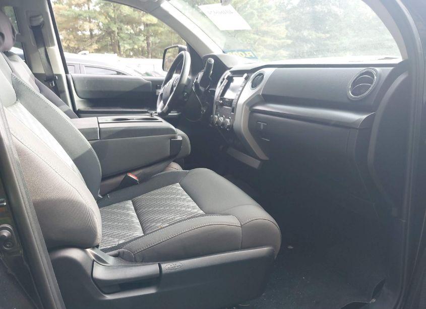 Photo 5 of 2021 Toyota Tundra SR5 (VIN 5TFUY5F14MX045561)