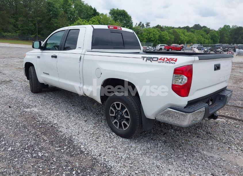 Photo 3 of 2016 Toyota Tundra SR5 5.7L V8 (VIN 5TFUY5F15GX503144)