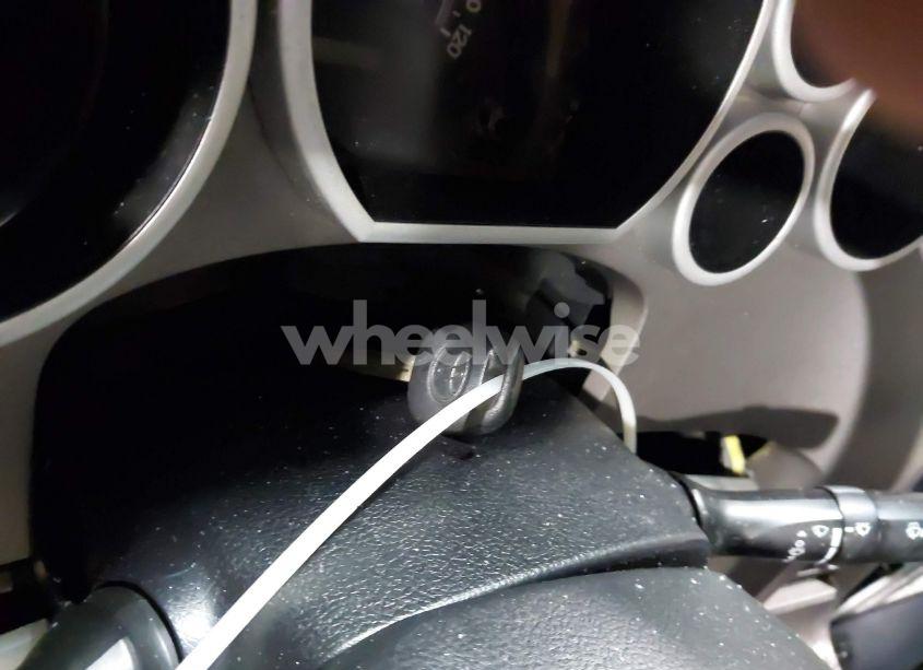 Photo 11 of 2010 Toyota Tundra GRADE 5.7L V8 (VIN 5TFUY5F16AX102483)