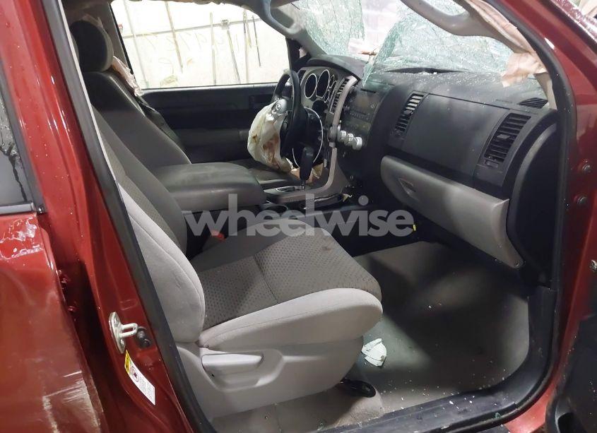 Photo 5 of 2010 Toyota Tundra GRADE 5.7L V8 (VIN 5TFUY5F16AX102483)