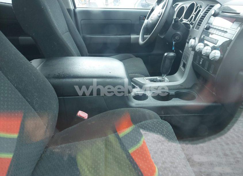 Photo 5 of 2011 Toyota Tundra GRADE 5.7L V8 (VIN 5TFUY5F16BX163365)