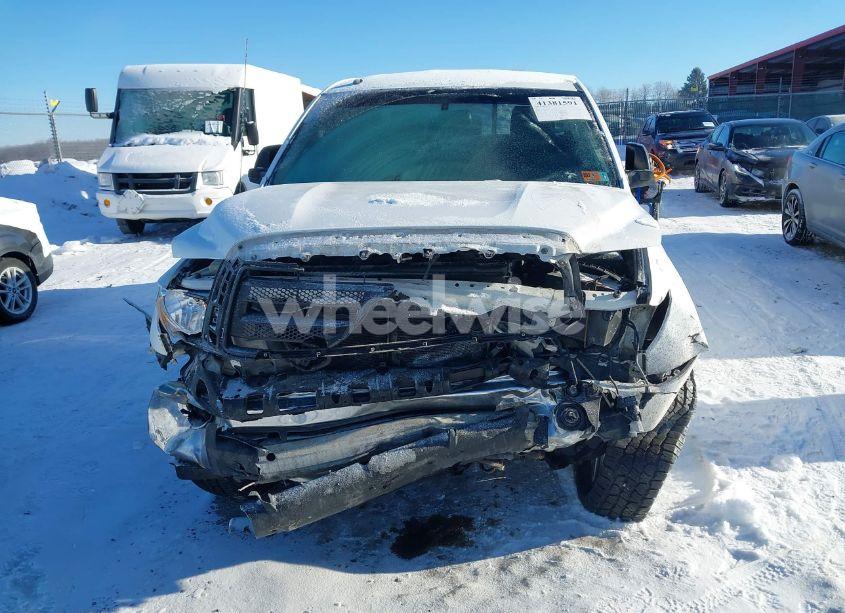 Photo 12 of 2013 Toyota Tundra GRADE 5.7L V8 (VIN 5TFUY5F16DX271164)