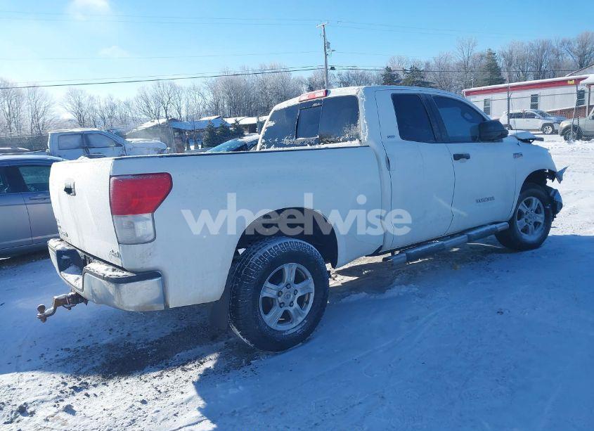 Photo 4 of 2013 Toyota Tundra GRADE 5.7L V8 (VIN 5TFUY5F16DX271164)