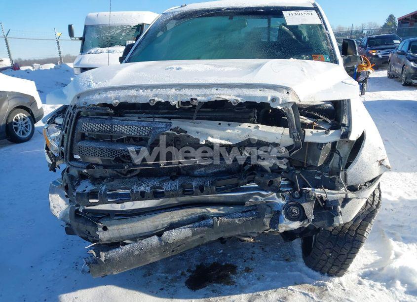 Photo 6 of 2013 Toyota Tundra GRADE 5.7L V8 (VIN 5TFUY5F16DX271164)