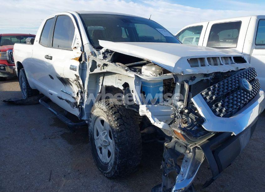 2021 Toyota Tundra SR5 (VIN 5TFUY5F16MX036599) main photo