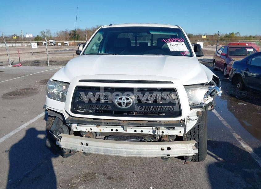 Photo 12 of 2010 Toyota Tundra DOUBLE CAB SR5 (VIN 5TFUY5F17AX155936)