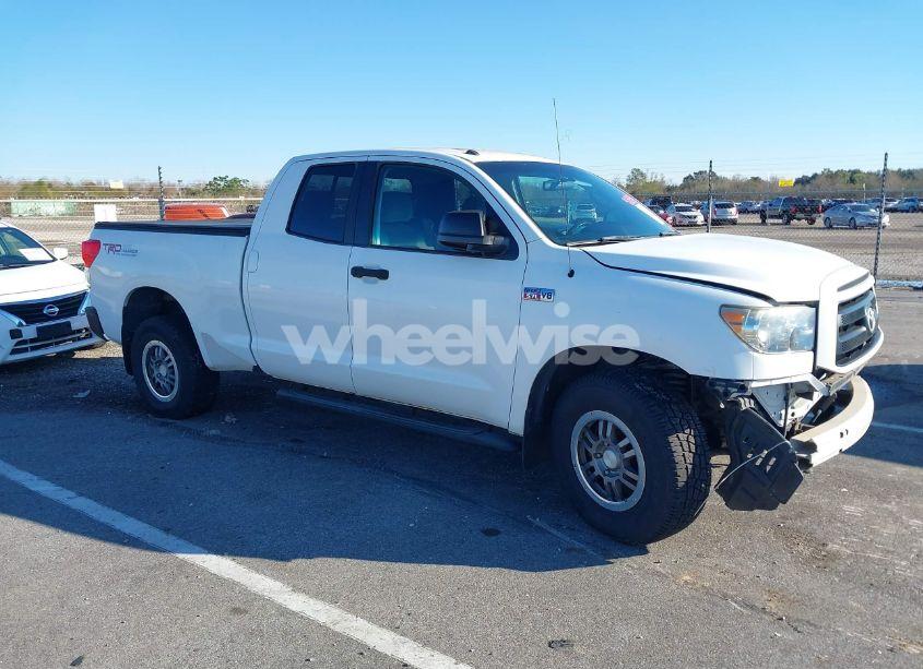 Photo 13 of 2010 Toyota Tundra DOUBLE CAB SR5 (VIN 5TFUY5F17AX155936)