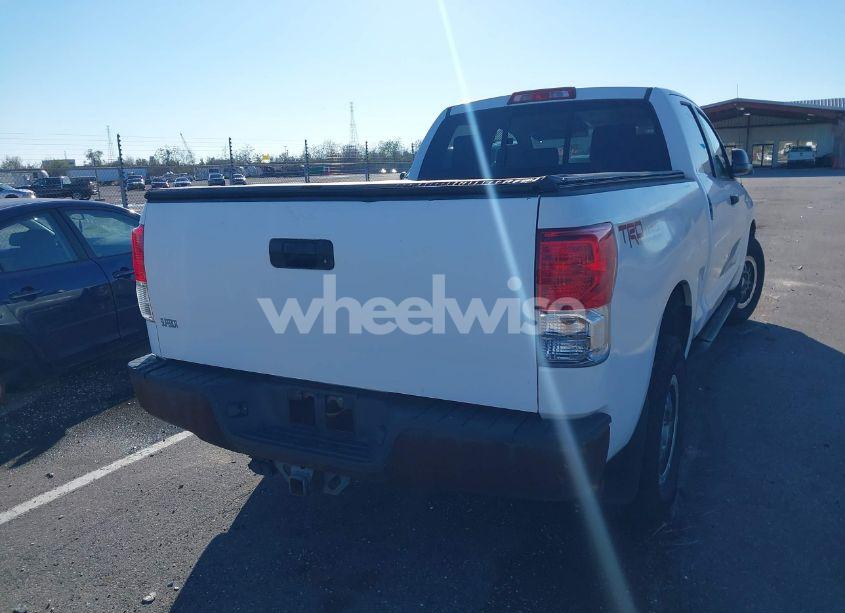 Photo 16 of 2010 Toyota Tundra DOUBLE CAB SR5 (VIN 5TFUY5F17AX155936)