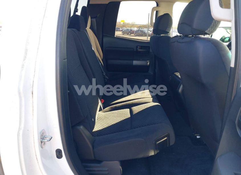 Photo 8 of 2010 Toyota Tundra DOUBLE CAB SR5 (VIN 5TFUY5F17AX155936)