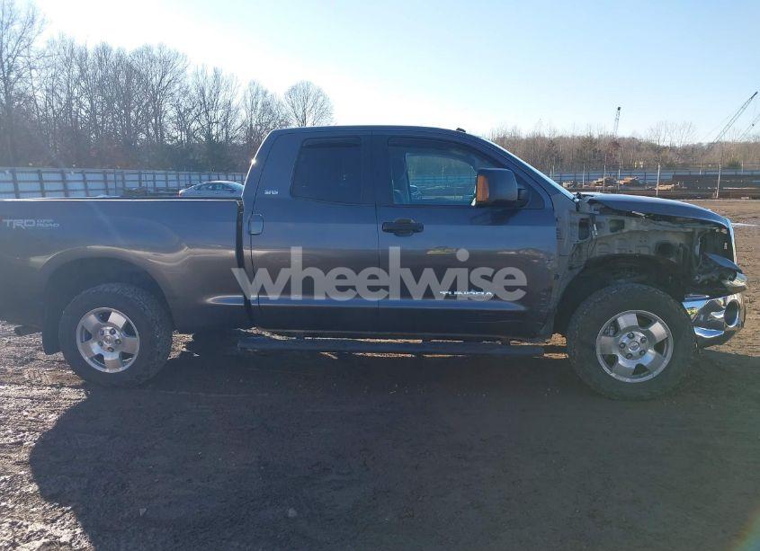 Photo 13 of 2011 Toyota Tundra GRADE 5.7L V8 (VIN 5TFUY5F17BX161821)