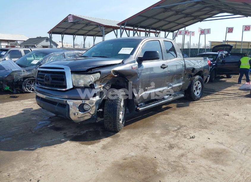 Photo 2 of 2012 Toyota Tundra GRADE 5.7L V8 (VIN 5TFUY5F17CX225907)