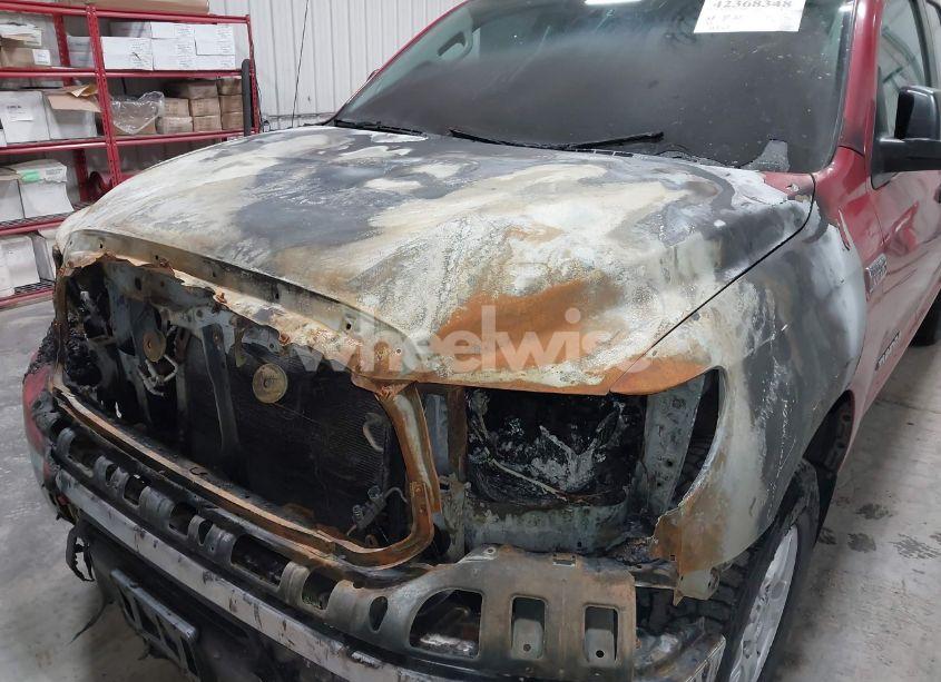 Photo 6 of 2012 Toyota Tundra GRADE 5.7L V8 (VIN 5TFUY5F17CX259345)