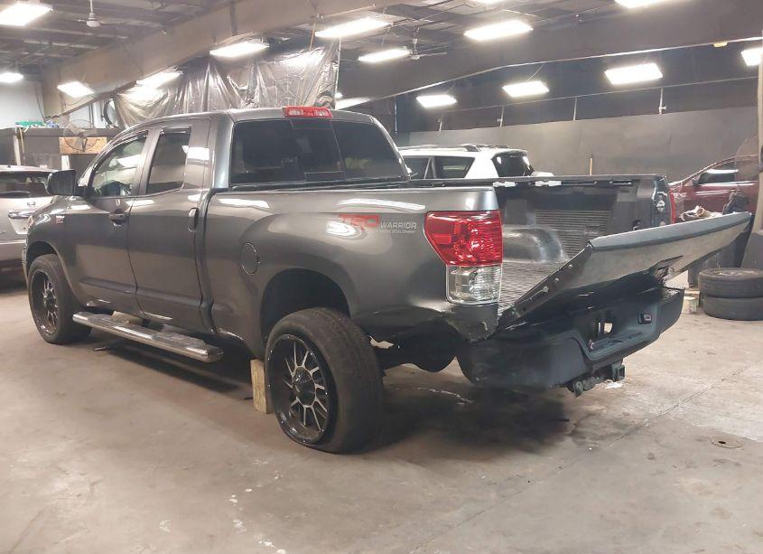 Photo 3 of 2013 Toyota Tundra DOUBLE CAB SR5 (VIN 5TFUY5F17DX303782)