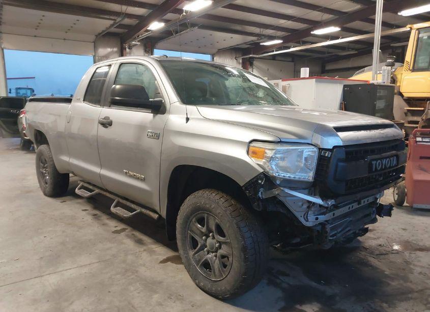2014 Toyota Tundra SR5 5.7L V8 (VIN 5TFUY5F17EX413653) main photo