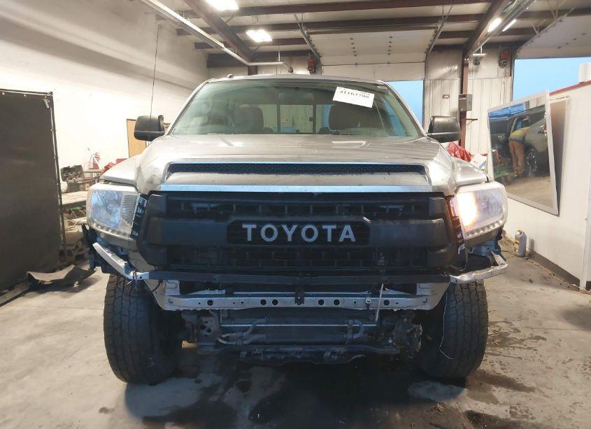 Photo 12 of 2014 Toyota Tundra SR5 5.7L V8 (VIN 5TFUY5F17EX413653)