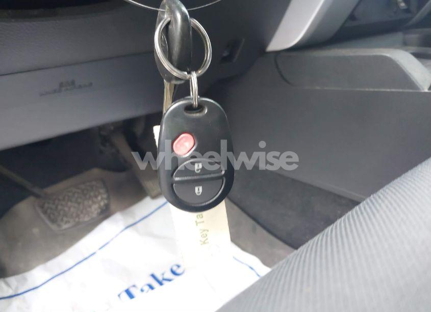 Photo 11 of 2016 Toyota Tundra SR5 5.7L V8 (VIN 5TFUY5F17GX495936)