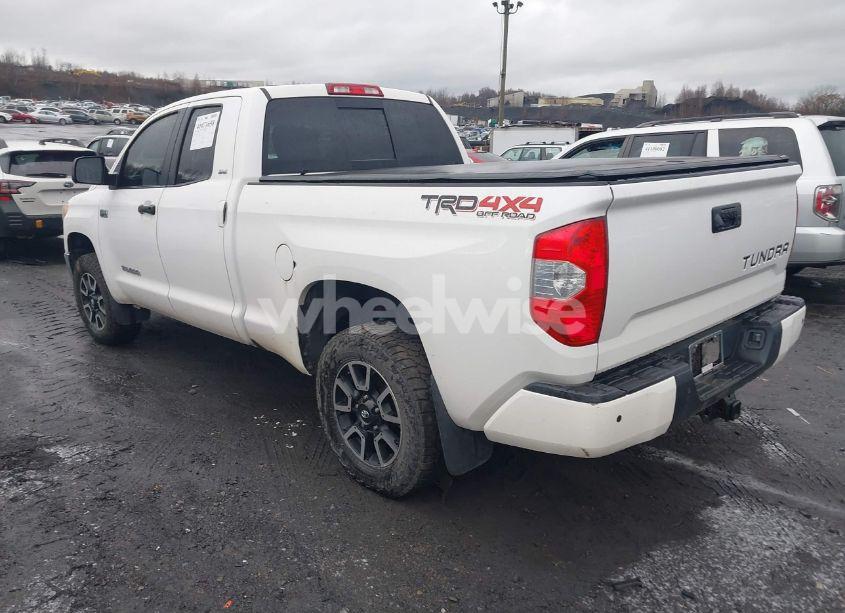Photo 3 of 2016 Toyota Tundra SR5 5.7L V8 (VIN 5TFUY5F17GX495936)