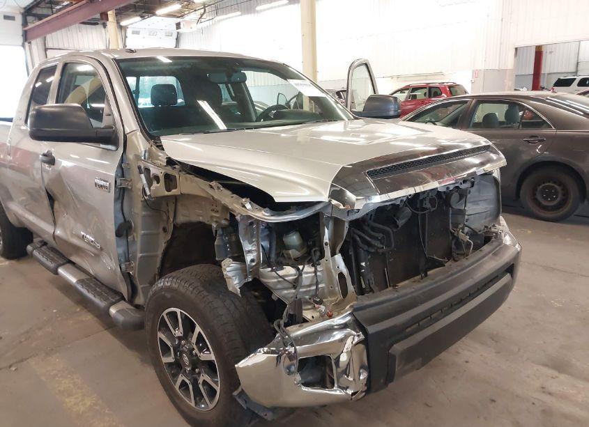 Photo 20 of 2016 Toyota Tundra SR5 5.7L V8 (VIN 5TFUY5F17GX499923)