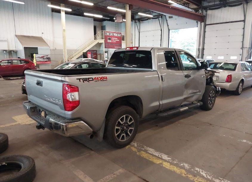 Photo 4 of 2016 Toyota Tundra SR5 5.7L V8 (VIN 5TFUY5F17GX499923)