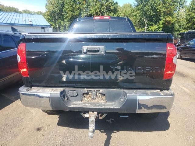 Photo 6 of 2018 TOYOTA TUNDRA DOUBLE CAB SR (VIN 5TFUY5F17JX712800)