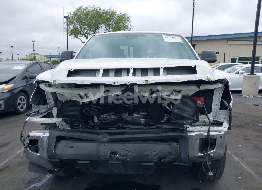 Photo 13 of 2018 Toyota Tundra SR5 5.7L V8 (VIN 5TFUY5F17JX753427)