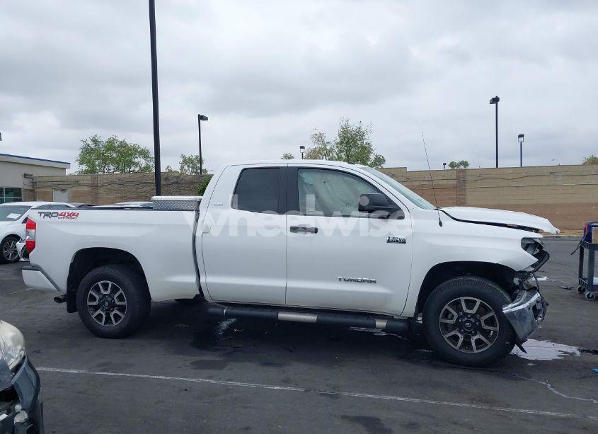 Photo 14 of 2018 Toyota Tundra SR5 5.7L V8 (VIN 5TFUY5F17JX753427)