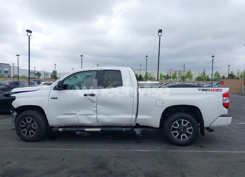 Photo 15 of 2018 Toyota Tundra SR5 5.7L V8 (VIN 5TFUY5F17JX753427)
