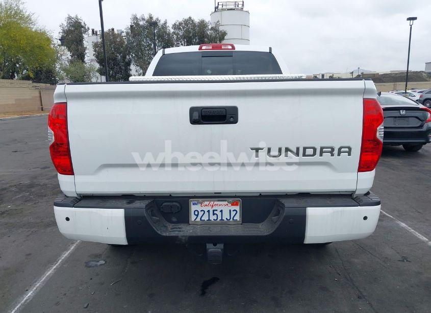 Photo 17 of 2018 Toyota Tundra SR5 5.7L V8 (VIN 5TFUY5F17JX753427)