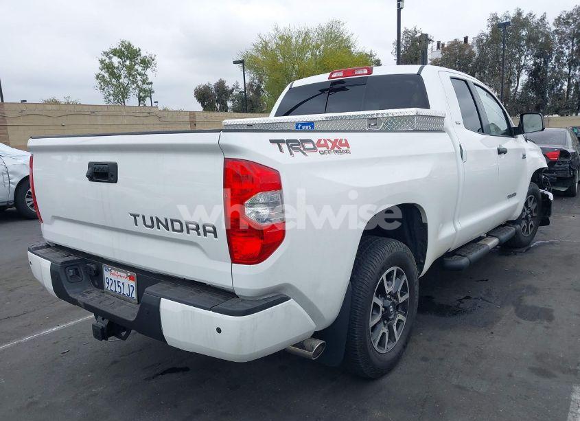 Photo 4 of 2018 Toyota Tundra SR5 5.7L V8 (VIN 5TFUY5F17JX753427)