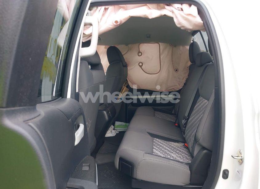 Photo 8 of 2018 Toyota Tundra SR5 5.7L V8 (VIN 5TFUY5F17JX753427)