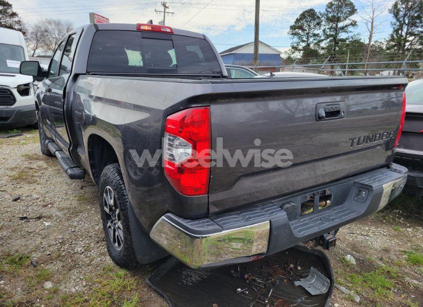 Photo 3 of 2020 Toyota Tundra N/A (VIN 5TFUY5F17LX872064)