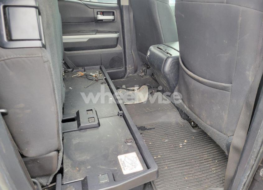 Photo 8 of 2020 Toyota Tundra N/A (VIN 5TFUY5F17LX872064)