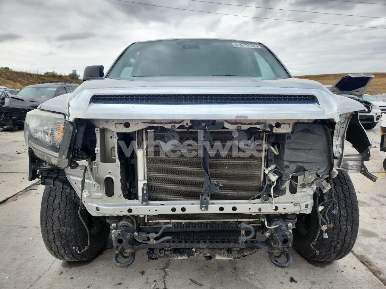 Photo 5 of 2020 TOYOTA TUNDRA DOUBLE CAB SR (VIN 5TFUY5F17LX921098)