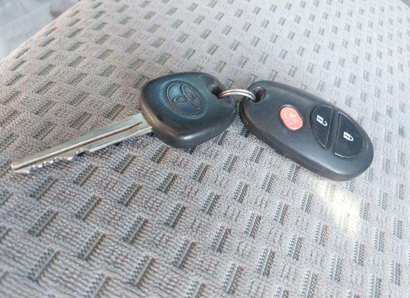 Photo 11 of 2010 Toyota Tundra GRADE 5.7L V8 (VIN 5TFUY5F18AX144248)