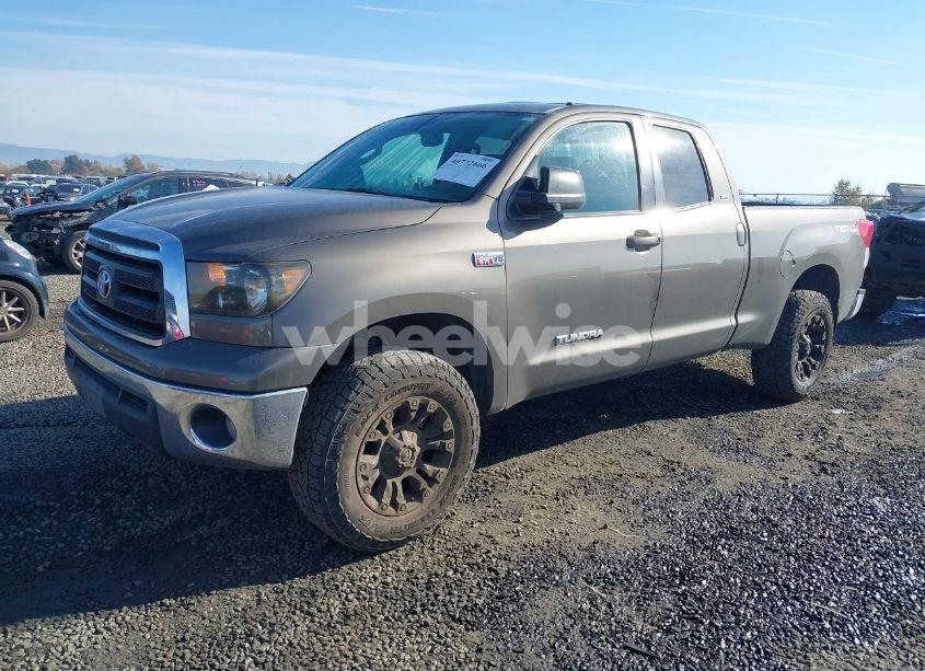 Photo 2 of 2012 Toyota Tundra GRADE 5.7L V8 (VIN 5TFUY5F18CX223728)