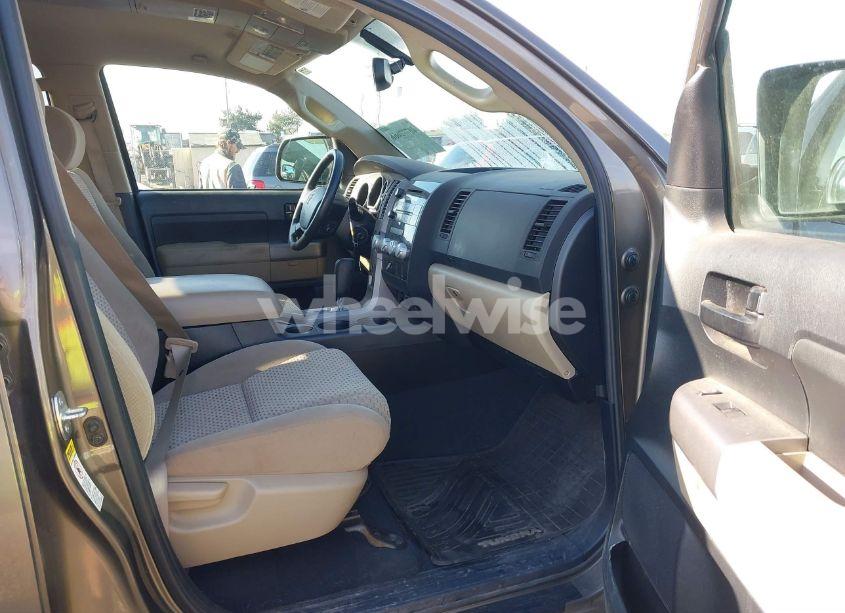 Photo 5 of 2012 Toyota Tundra GRADE 5.7L V8 (VIN 5TFUY5F18CX223728)