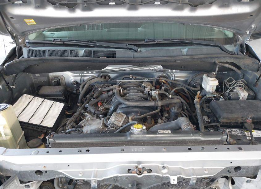 Photo 10 of 2013 Toyota Tundra GRADE 5.7L V8 (VIN 5TFUY5F18DX276513)