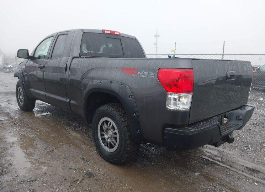 Photo 3 of 2013 Toyota Tundra DOUBLE CAB SR5 (VIN 5TFUY5F18DX322101)