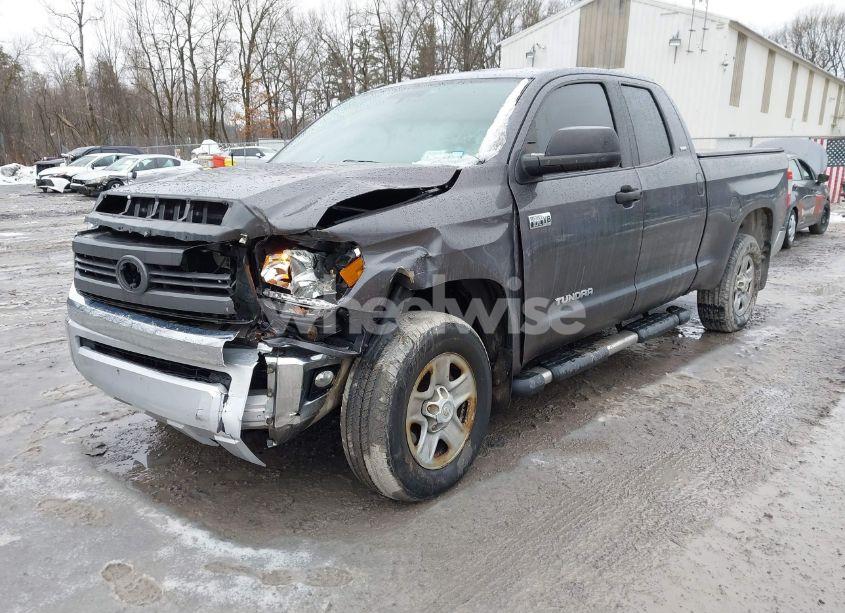 Photo 2 of 2014 Toyota Tundra SR5 5.7L V8 (VIN 5TFUY5F18EX366634)
