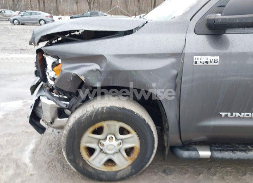 Photo 6 of 2014 Toyota Tundra SR5 5.7L V8 (VIN 5TFUY5F18EX366634)