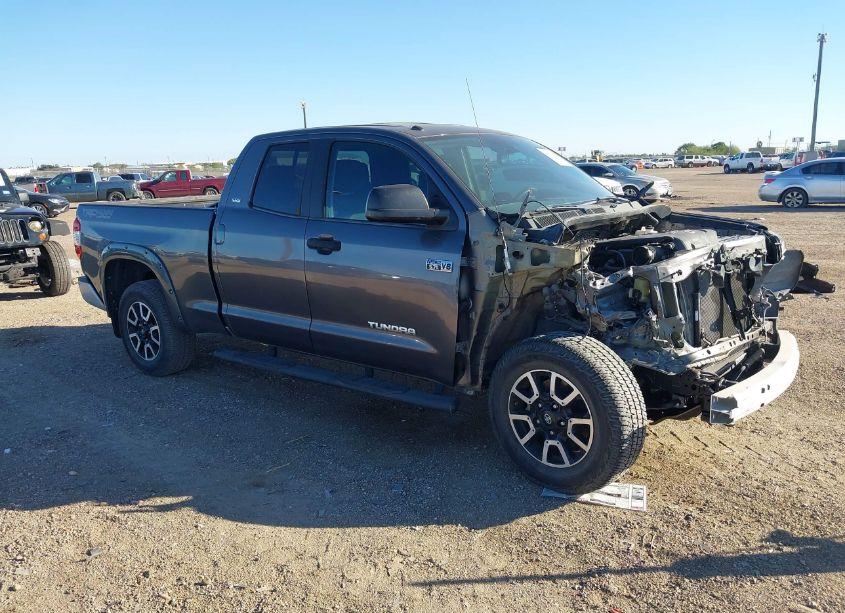 2019 Toyota Tundra SR5 5.7L V8 (VIN 5TFUY5F18KX789791) main photo