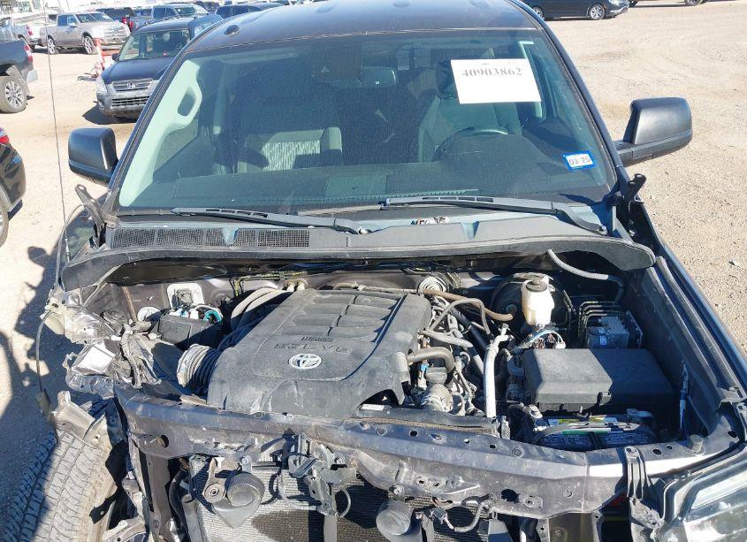 Photo 10 of 2019 Toyota Tundra SR5 5.7L V8 (VIN 5TFUY5F18KX789791)