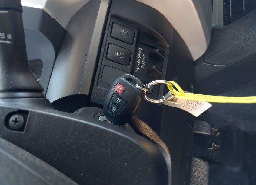 Photo 11 of 2019 Toyota Tundra SR5 5.7L V8 (VIN 5TFUY5F18KX789791)