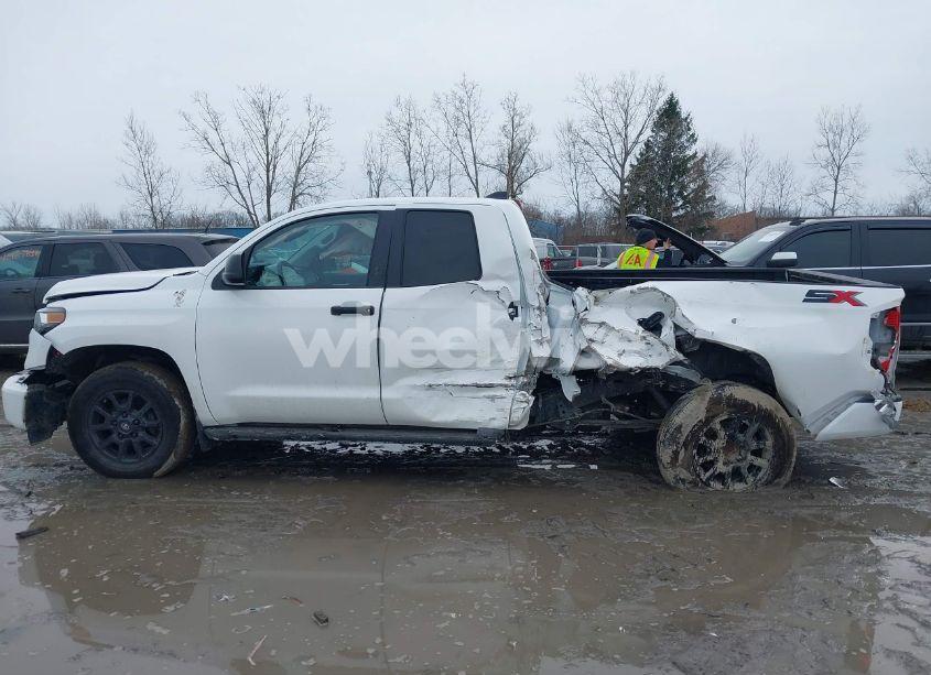 Photo 15 of 2021 Toyota Tundra SR5 (VIN 5TFUY5F18MX970201)