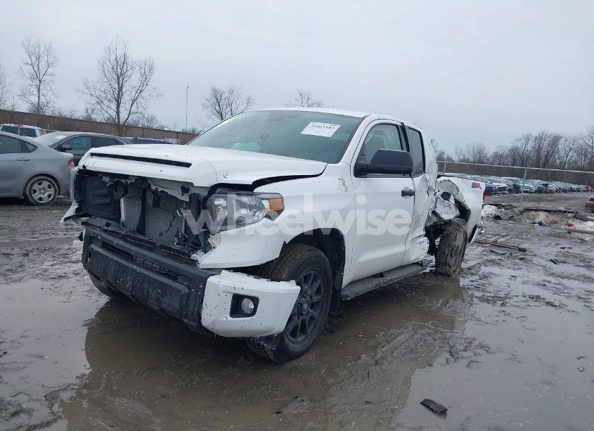 Photo 2 of 2021 Toyota Tundra SR5 (VIN 5TFUY5F18MX970201)