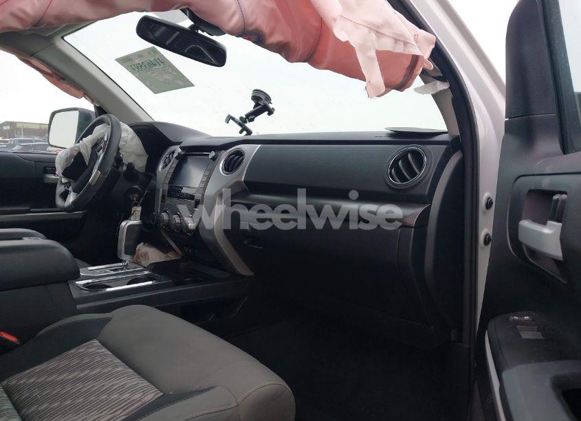 Photo 5 of 2021 Toyota Tundra SR5 (VIN 5TFUY5F18MX970201)