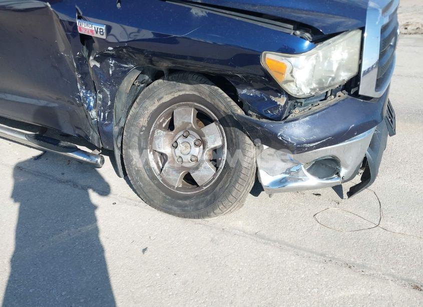 Photo 6 of 2010 Toyota Tundra GRADE 5.7L V8 (VIN 5TFUY5F19AX108424)