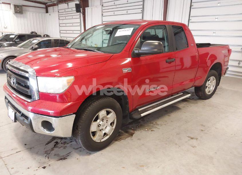 Photo 2 of 2012 Toyota Tundra GRADE 5.7L V8 (VIN 5TFUY5F19CX212110)